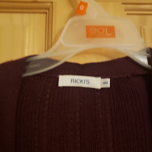Ricki's sweater - Picture 3 of 3